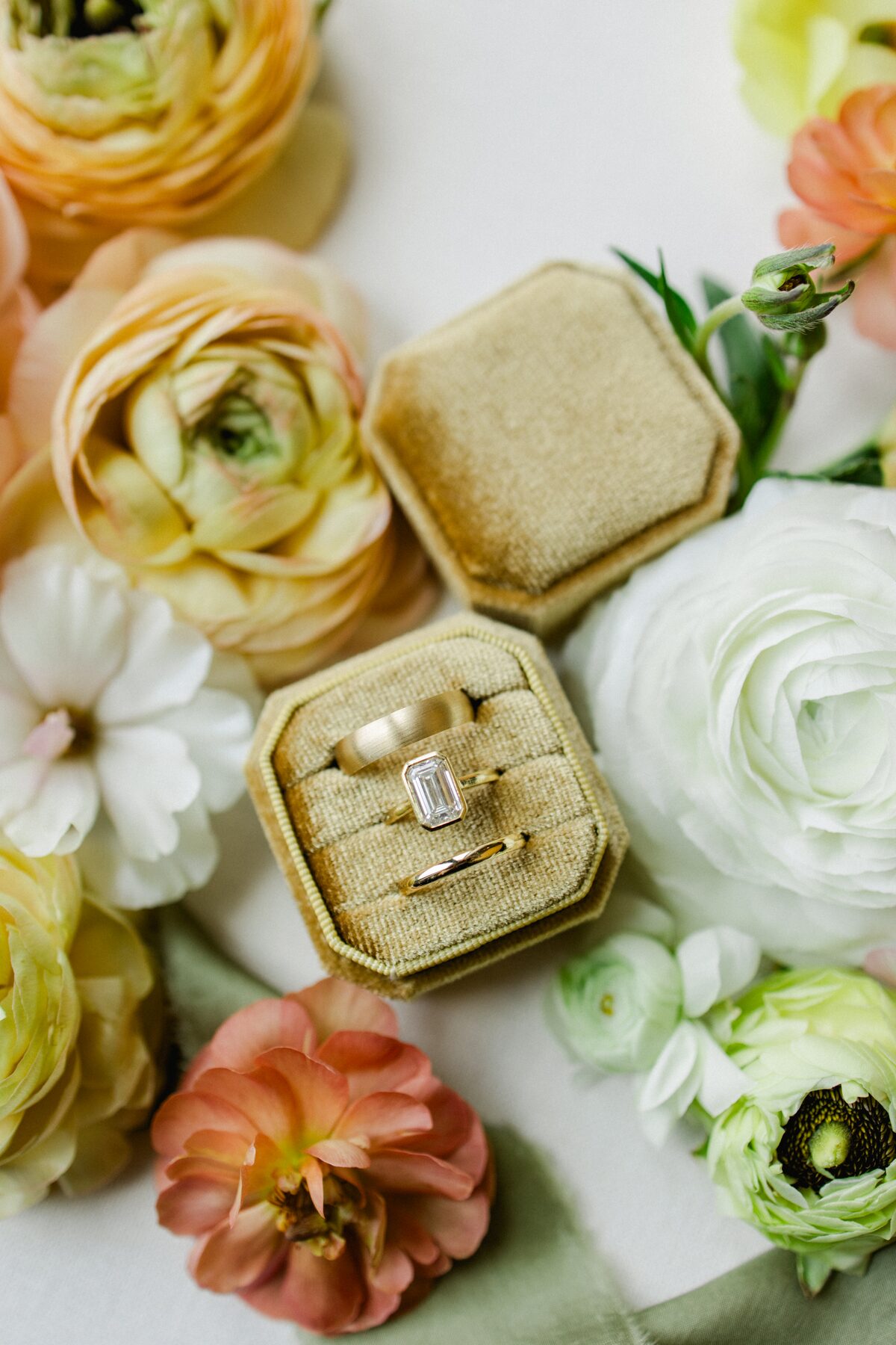 Emerald cut diamond ring detail
