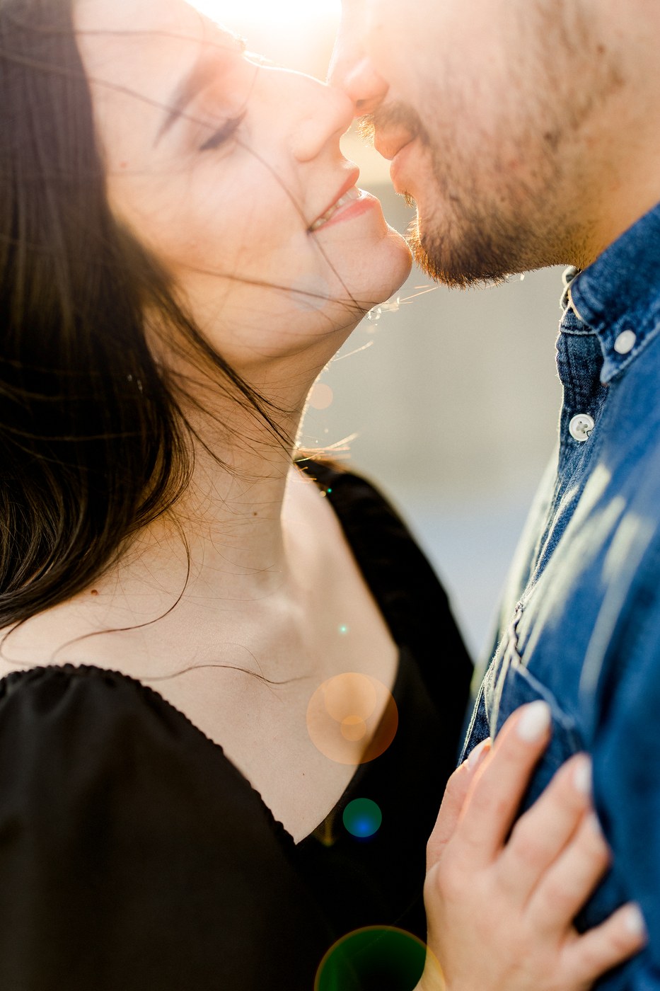 Downtown Tampa engagement session — Tampa Bay photographer Ailyn La Torre