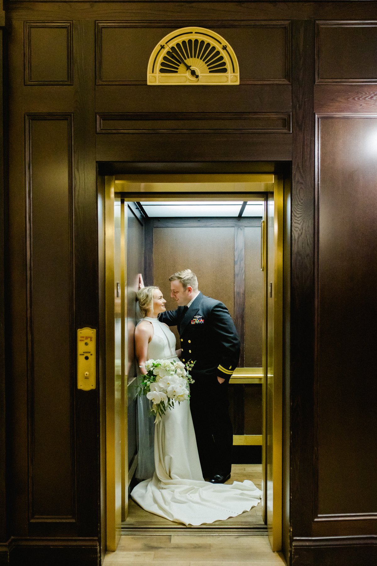 Oxford Exchage wedding — Tampa Bay wedding photographer Ailyn La Torre